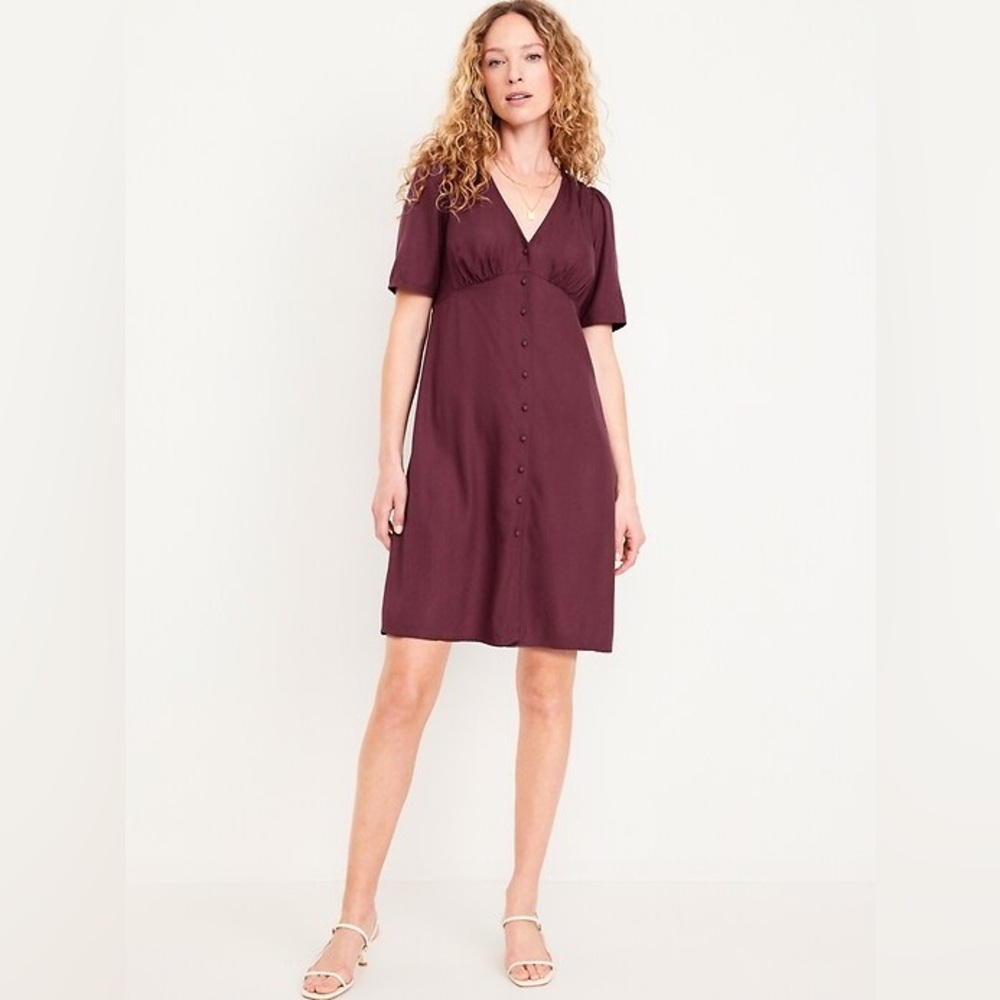 | Old Navy | Button-Down Crepe Dress in Royal Velvet Women’s size large